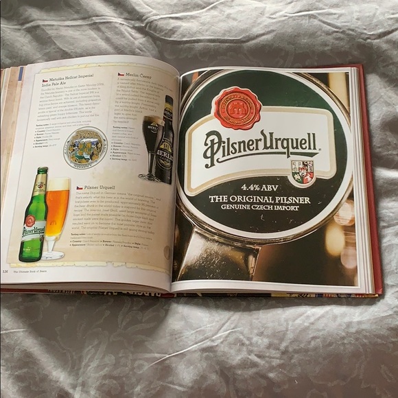 🔥3/$10 Ultimate Book of Beers By Kelly & Derrick - Picture 6 of 10
